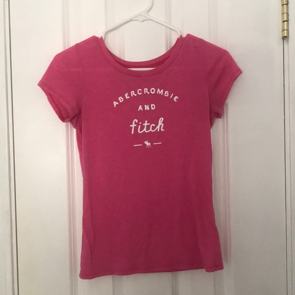 Pink Abercrombie And Fitch t-shirt